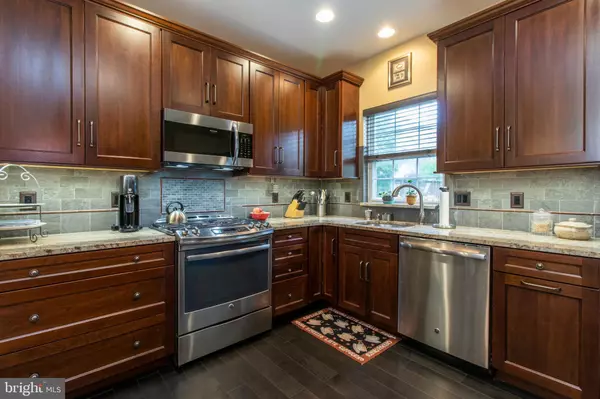 Lansdale, PA 19446,976 INDEPENDENCE LN