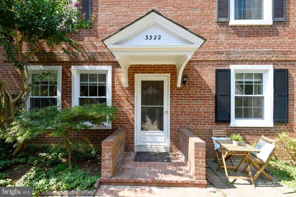 3322 S WAKEFIELD ST, Arlington, VA 22206