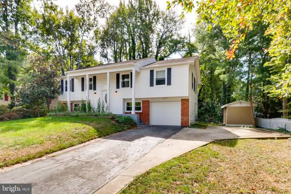 16203 POINTER RIDGE DR, Bowie, MD 20716