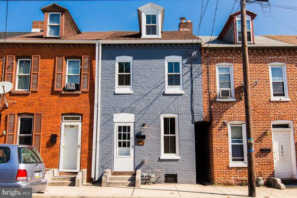 243 N 2ND ST, Columbia, PA 17512