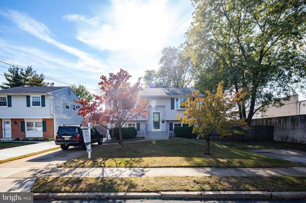 5230 ROYAL AVE, Pennsauken, NJ 08109