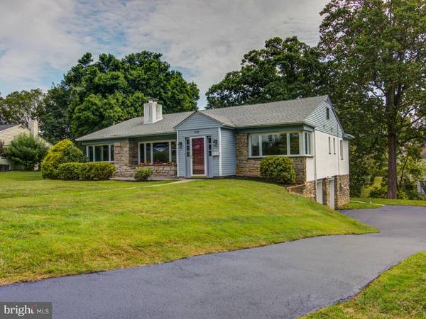 2170 THOMAS AVE, Broomall, PA 19008