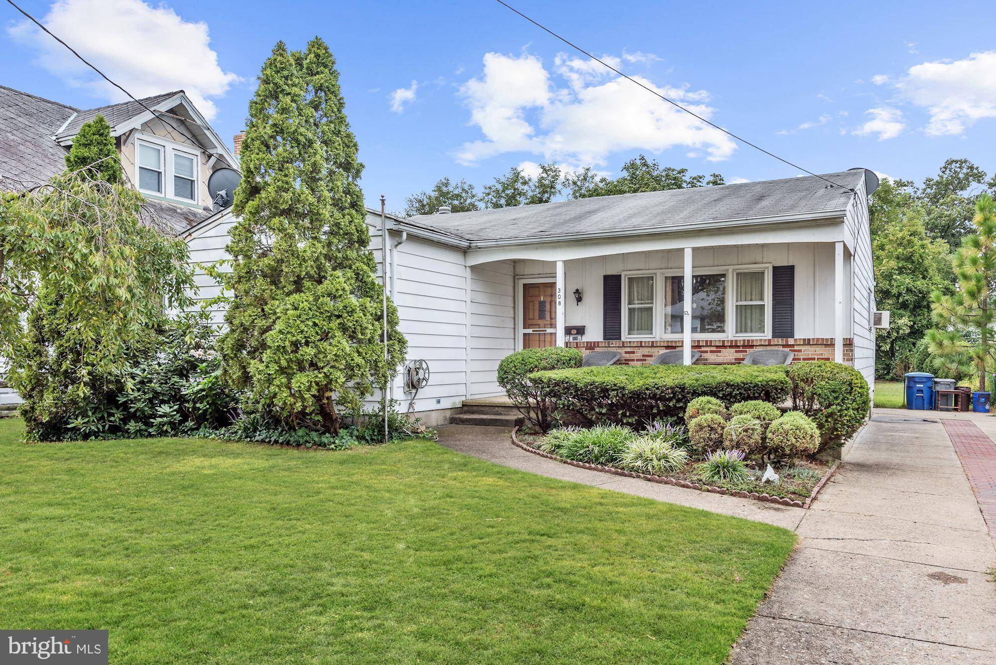 308 LIPPINCOTT AVE, Riverside, NJ 08075