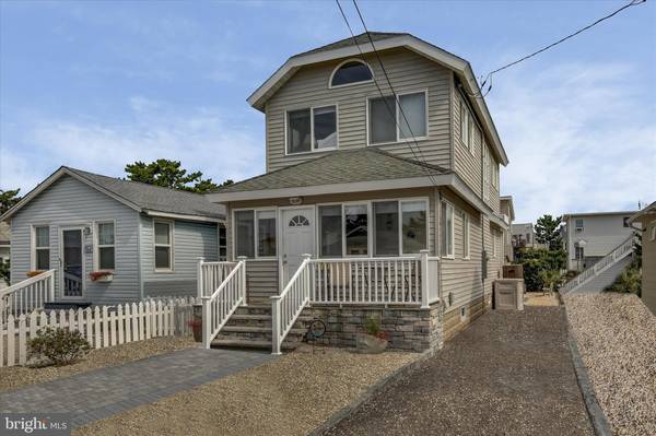 27 N 7TH ST, Surf City, NJ 08008