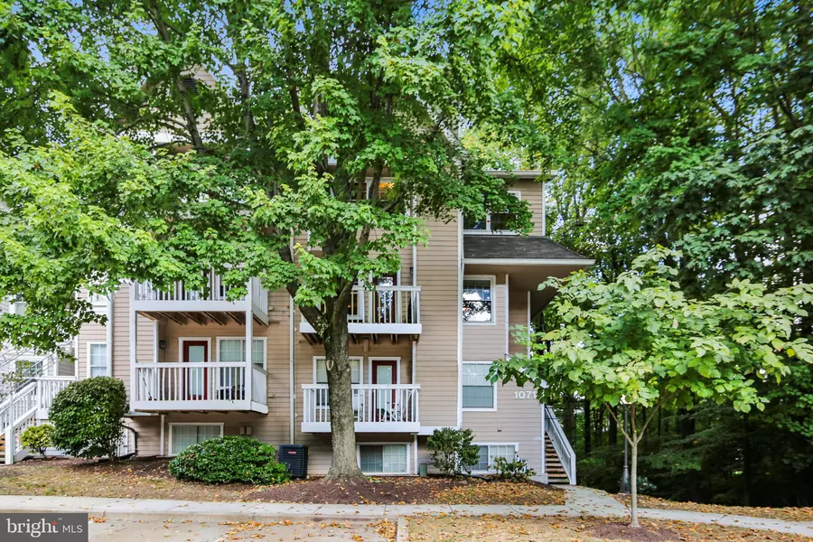 10711 HAMPTON MILL TER #200, Rockville, MD 20852