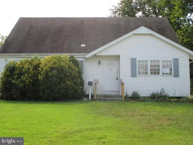 17 BARCLAY DR, Pennsville, NJ 08070