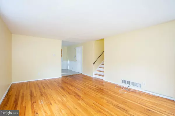 Lawrence Township, NJ 08648,7 IRWIN PL