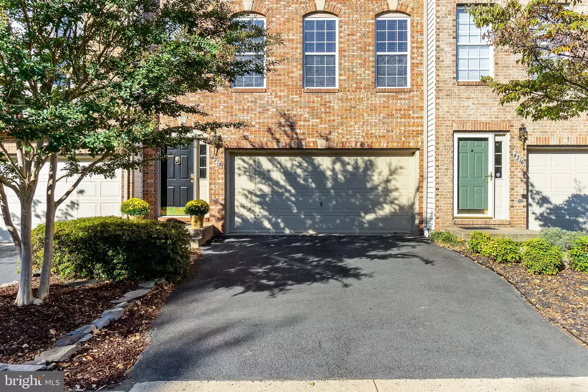 Fairfax, VA 22033,4218 TRUMBO CT