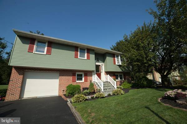 3465 DUFF AVE, Lancaster, PA 17601