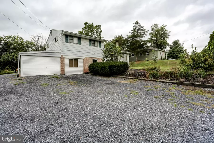 4353 HIGHLAND RD, Elizabethtown, PA 17022