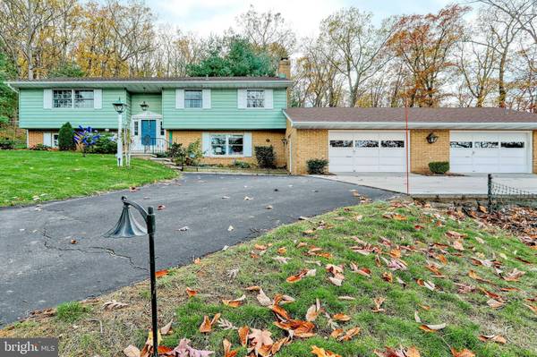 451 RACETRACK RD, Abbottstown, PA 17301