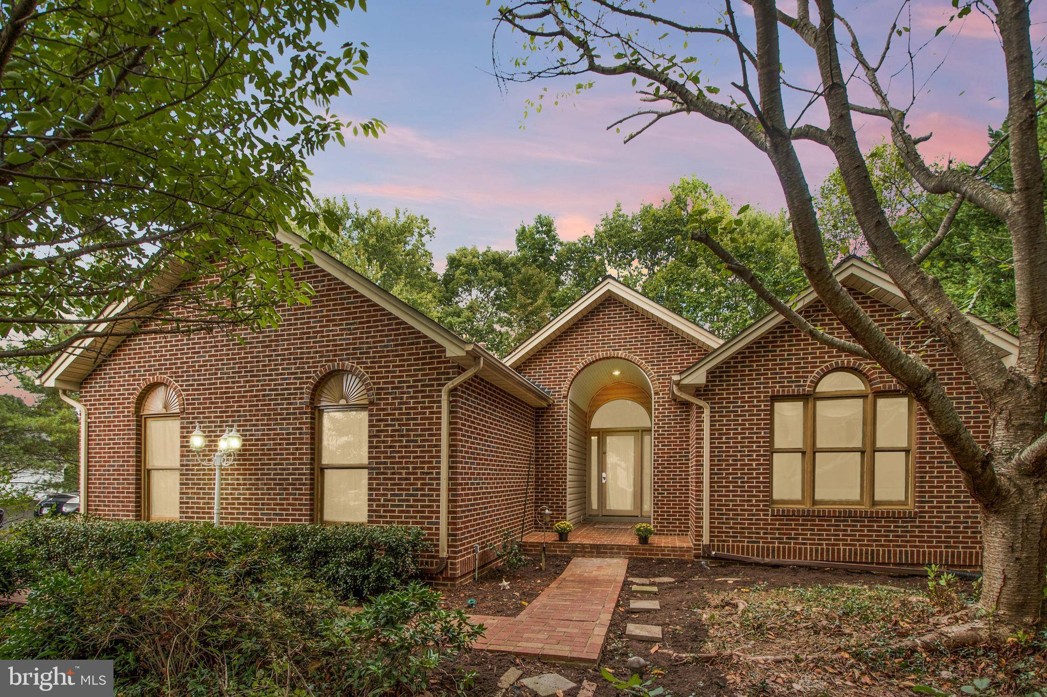 16 AURELIE DR, Fredericksburg, VA 22406