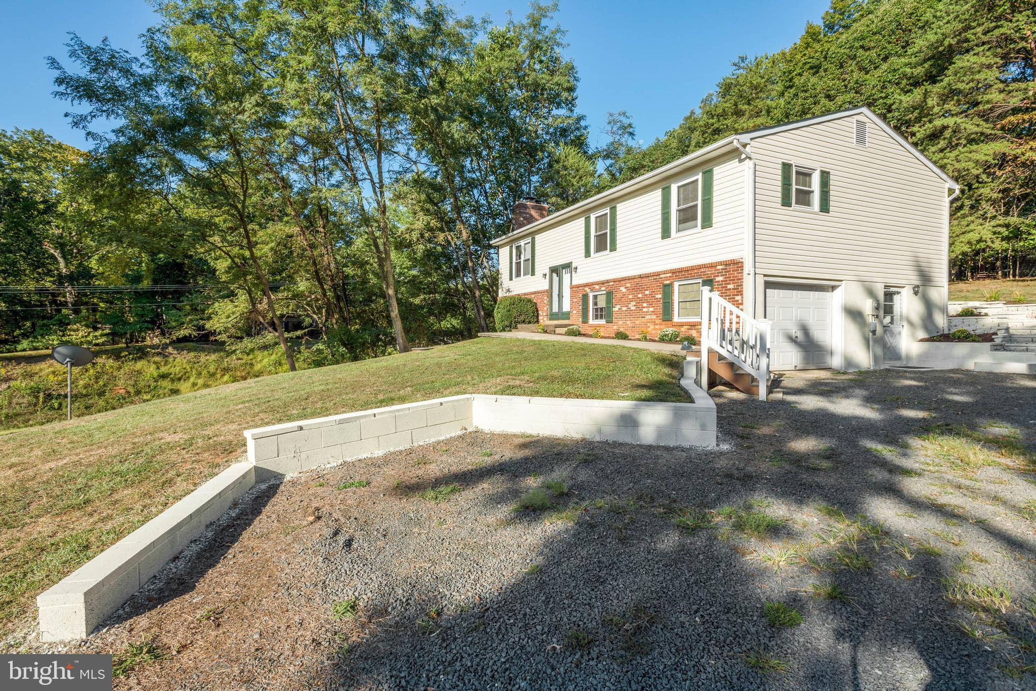 5168 S HILL DR, Warrenton, VA 20187
