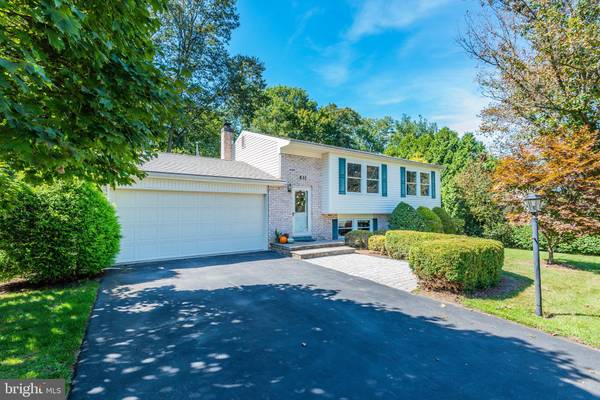 857 MANDY LN, Camp Hill, PA 17011