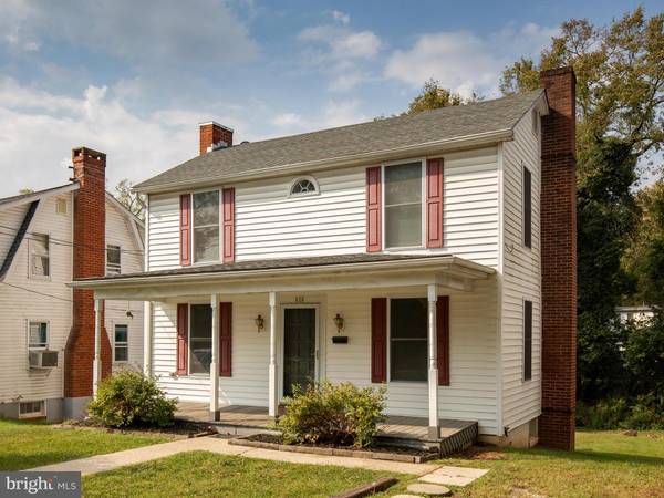 626 S GEORGE ST, Charles Town, WV 25414