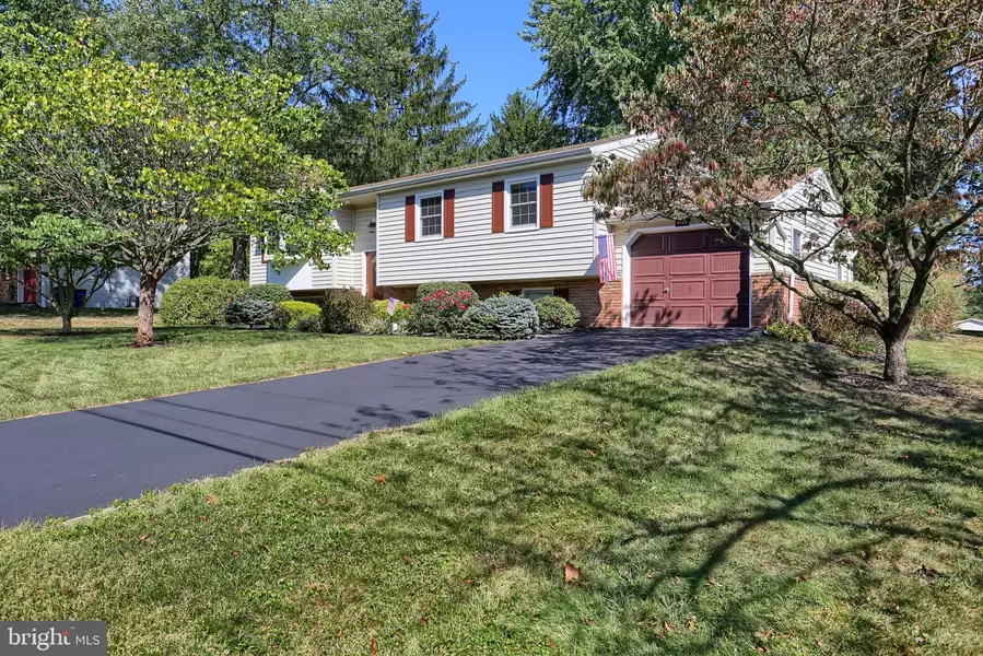 4129 BURNS RD, Mechanicsburg, PA 17055