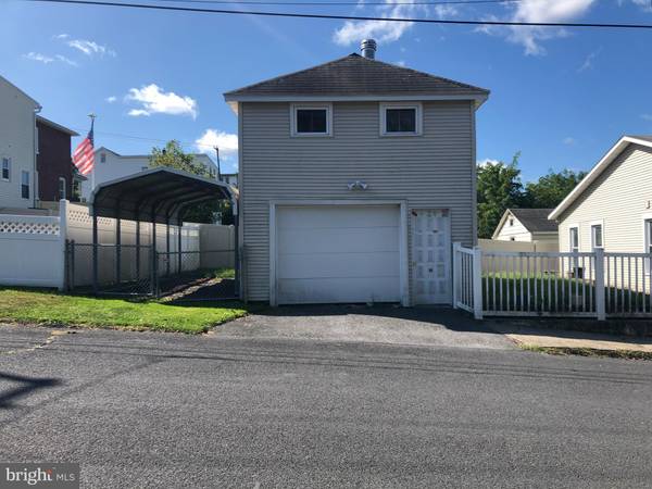 Orwigsburg, PA 17961,215 W TAMMANY ST