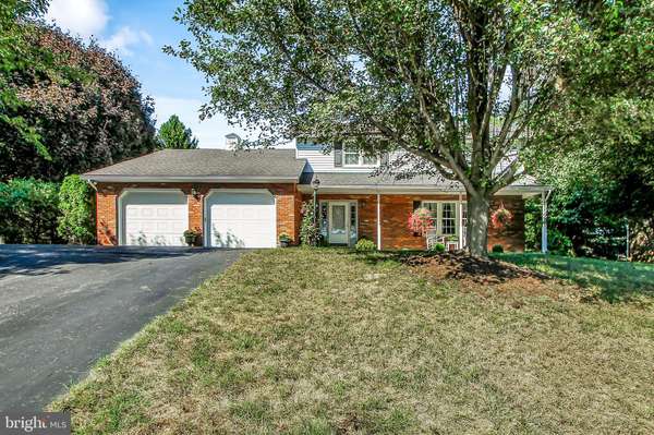 Waynesboro, PA 17268,9477 HESSHIRE HILL CT