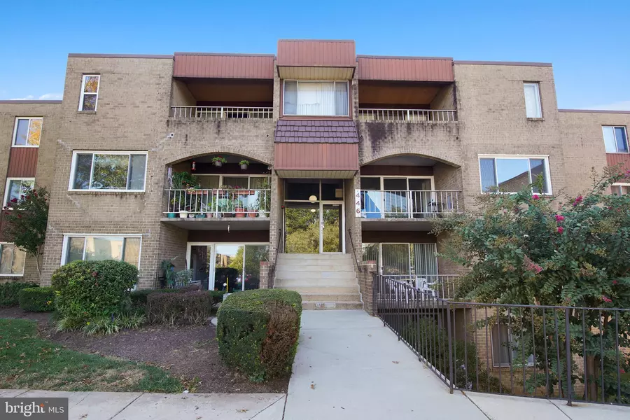 446 GIRARD ST #316, Gaithersburg, MD 20877