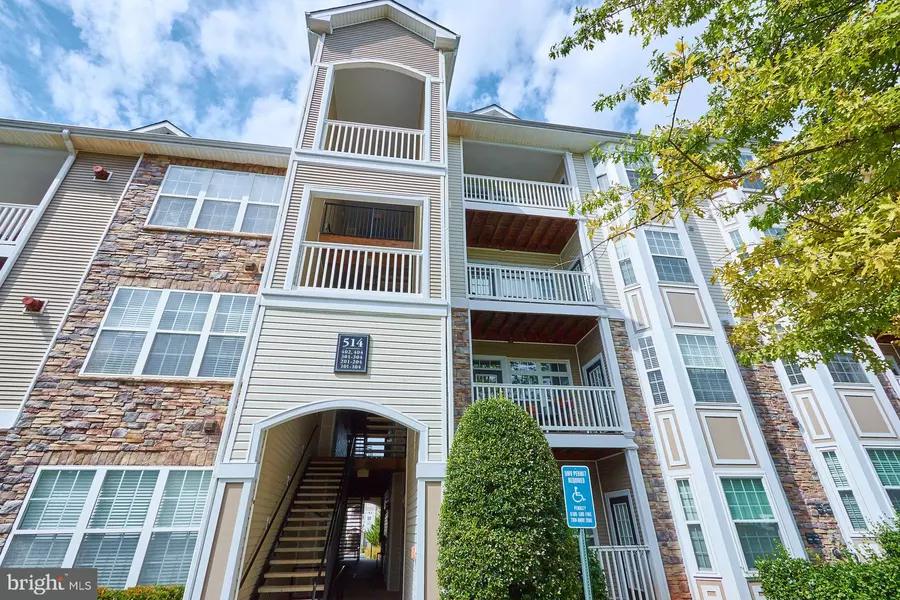 514 SUNSET VIEW TER SE #402, Leesburg, VA 20175