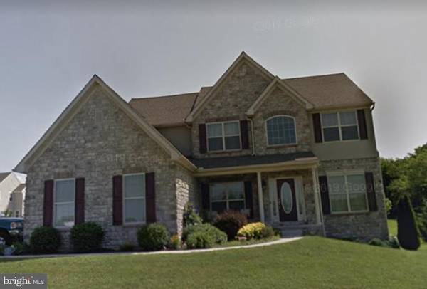 1568 GUILDFORD LN, York, PA 17404