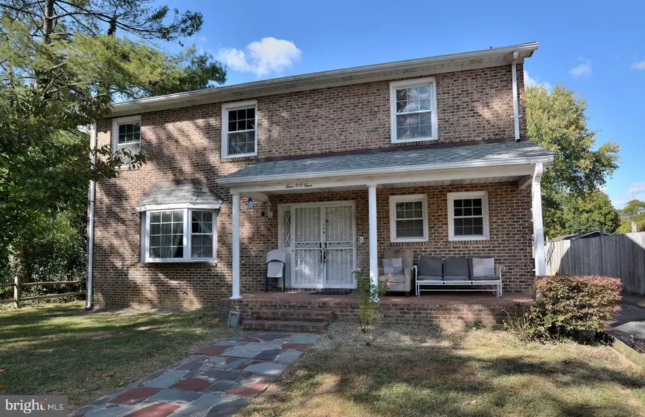 4004 FRANCONIA RD, Alexandria, VA 22310