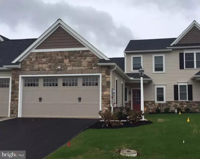 375 ENGLISH IVY DR #135, Lititz, PA 17543