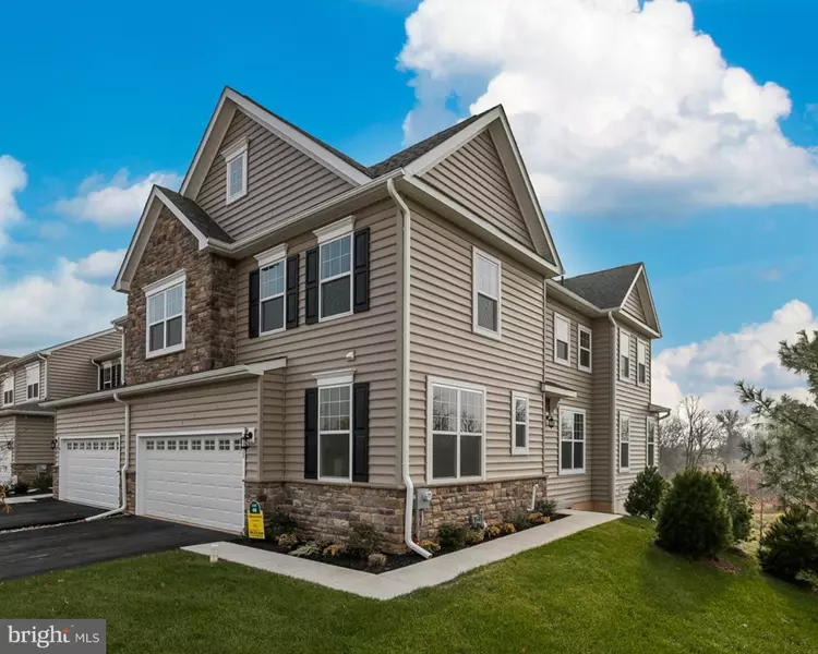 22 AUBREY CIR, Royersford, PA 19468