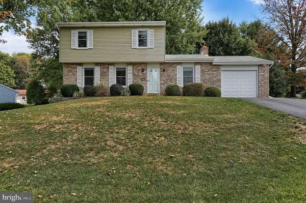 2205 BOXWOOD LN, Mechanicsburg, PA 17055