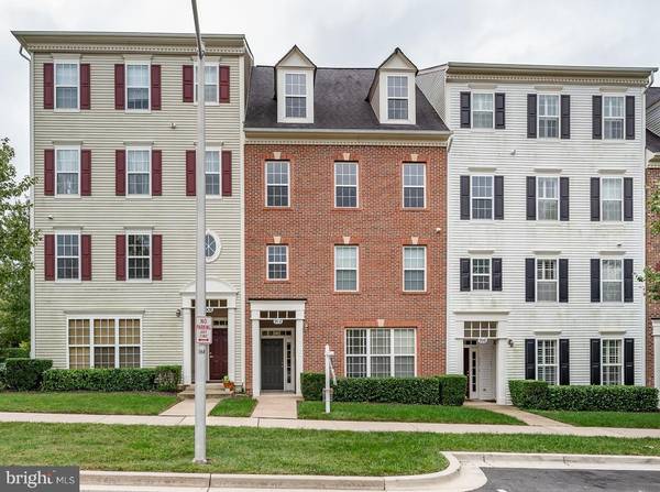 912 ORCHARD RIDGE DR #200, Gaithersburg, MD 20878