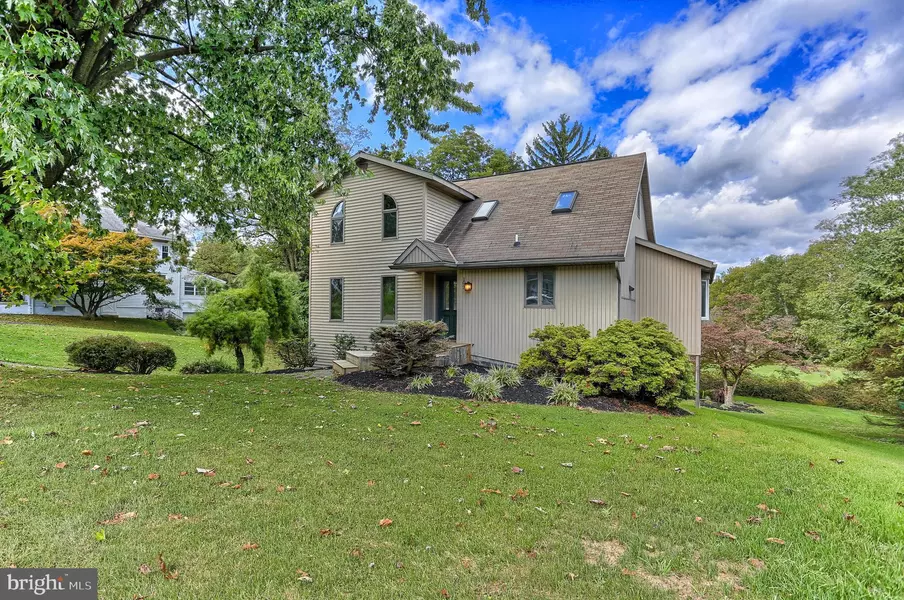 107 WINTERSTOWN RD, Red Lion, PA 17356