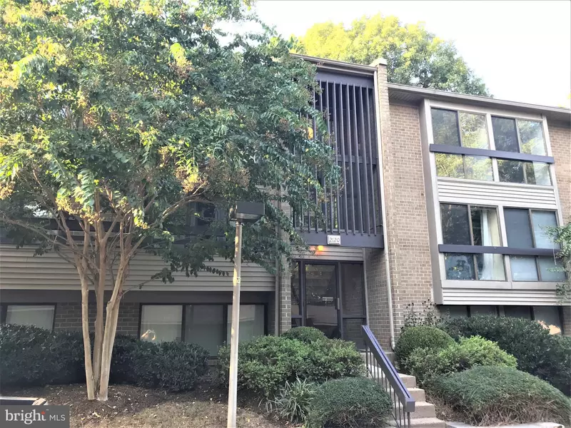 2120 GREEN WATCH WAY #301, Reston, VA 20191