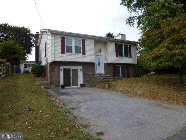 522 RANDOLPH AVE, Front Royal, VA 22630