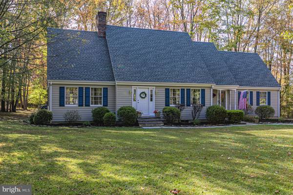 8 TYBURN LANE, Hopewell, NJ 08525