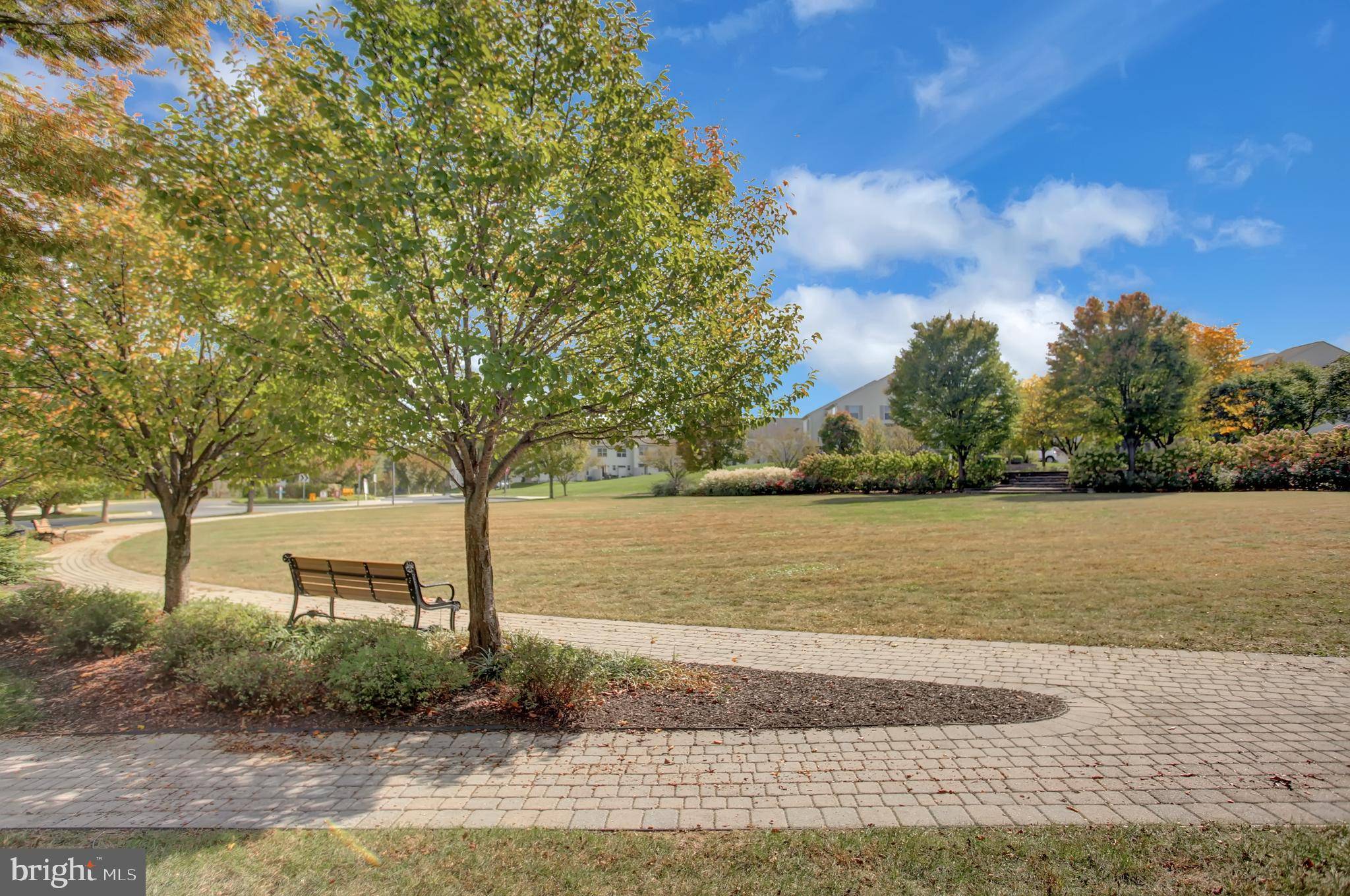 Mechanicsburg, PA 17055,492 NURSERY DR S
