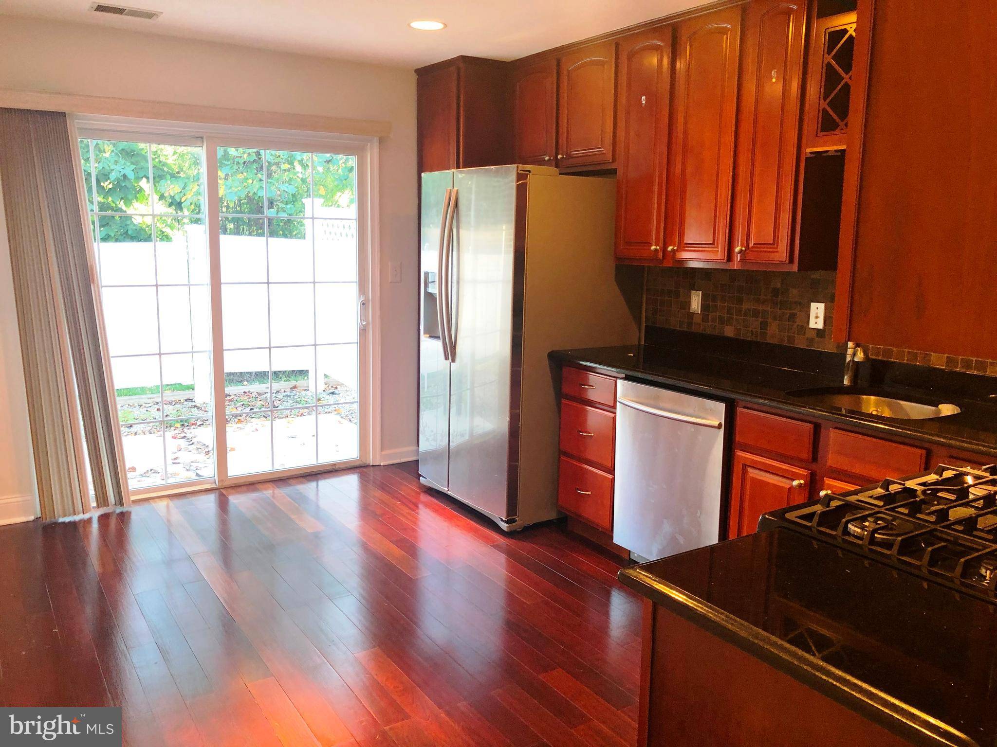 Princeton, NJ 08540,404 CRESTSTONE CIR