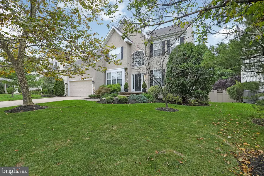 40 OAKHURST LN, Mount Laurel, NJ 08054