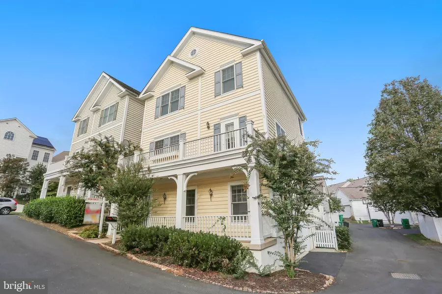 712 LAKE VARUNA MEWS, Gaithersburg, MD 20878