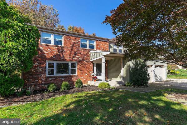 2 SPRING CT, Cherry Hill, NJ 08003