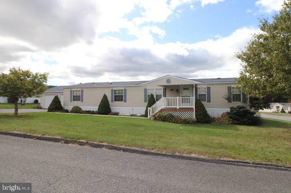 153 SAVANNAH LN, Lehighton, PA 18235