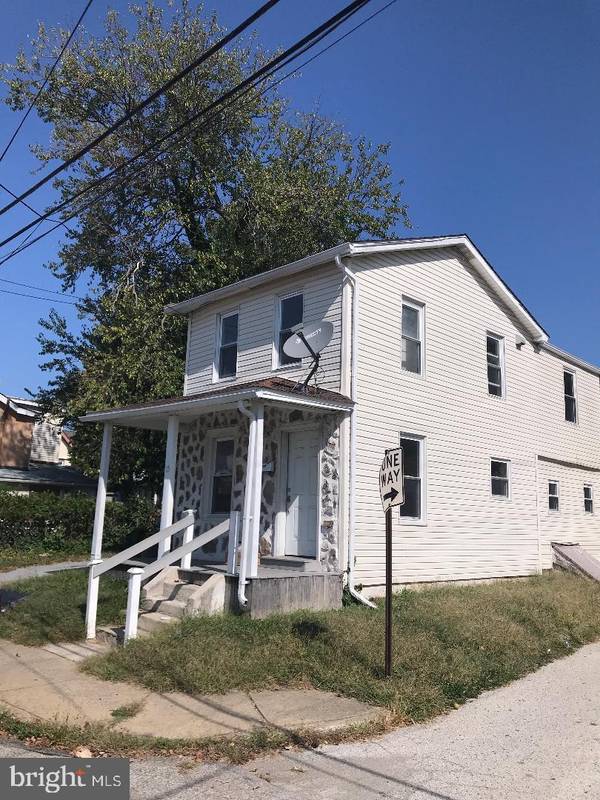 15 MAIN ST, Morton, PA 19070