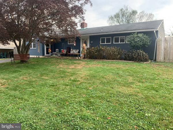 53 TANGLEWOOD LN, Levittown, PA 19054