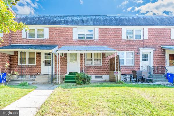 2413 KENSINGTON ST, Harrisburg, PA 17104