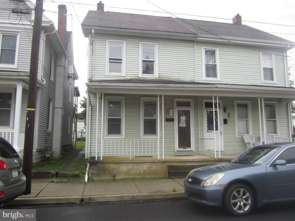 316 W QUEEN ST, Annville, PA 17003