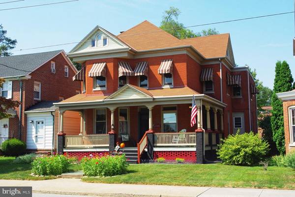 319 MAIN ST, Mcsherrystown, PA 17344