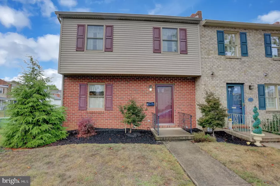 15 WILLIAM PENN DR, Chambersburg, PA 17201