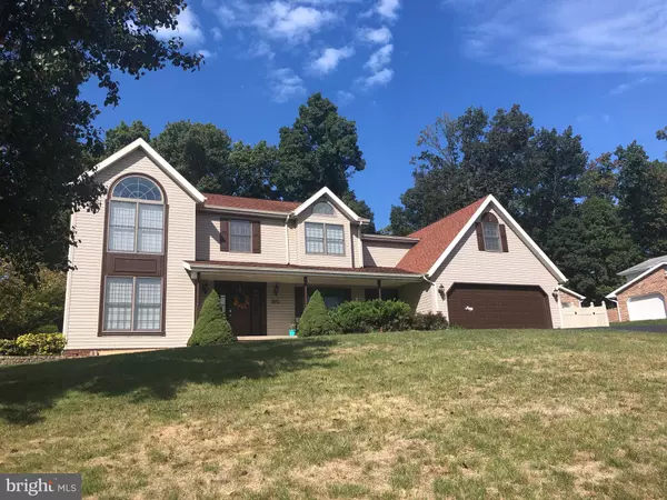 2339 FAIRWAY DR, York, PA 17408