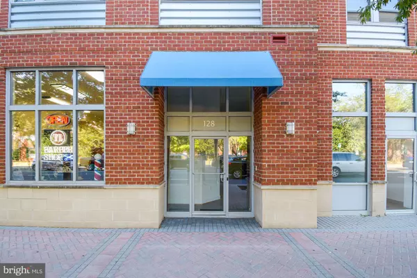 Arlington, VA 22209,1800 WILSON BLVD #128