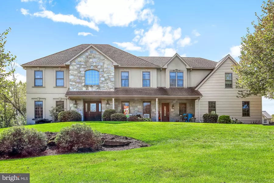 7973 ELIZABETHTOWN RD, Elizabethtown, PA 17022