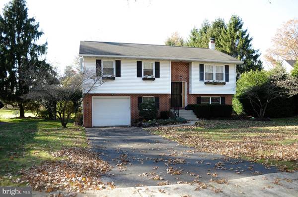 566 CABOOSE DR, Quakertown, PA 18951